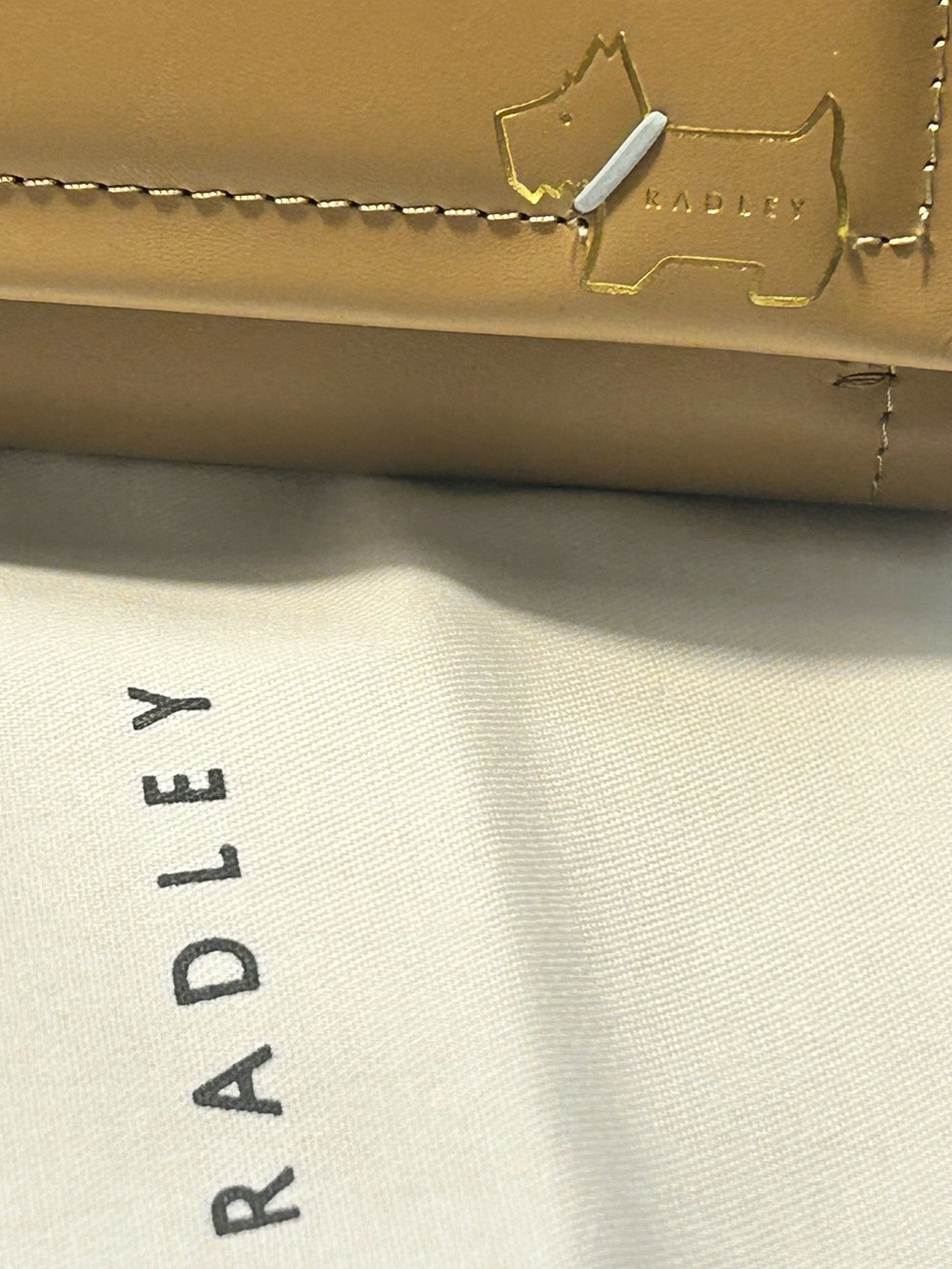 Radley Heritage Lane Large
Flapover Wallet NWT - Picture 8 of 9